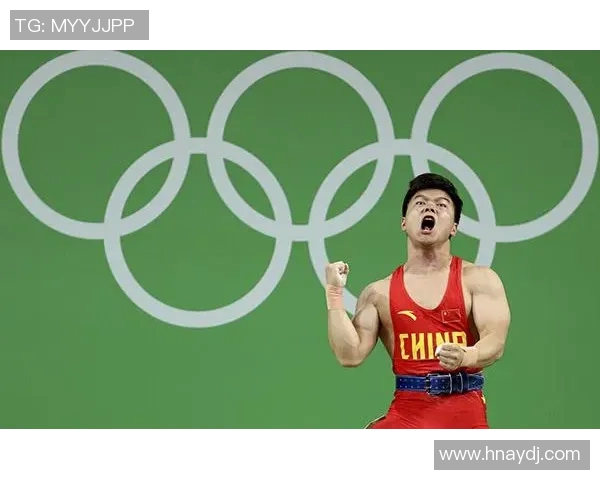 脸上有雀斑的足球明星展现个性魅力与运动精神的完美结合 脸上有雀斑的足球明星展现个性魅力与运动精神的完美结合